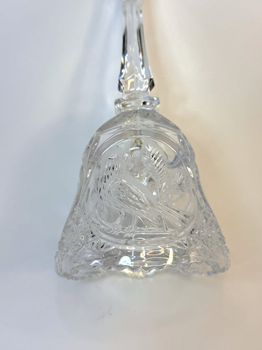 Campana de Vidrio Tallado con Diseño de Ave 5"