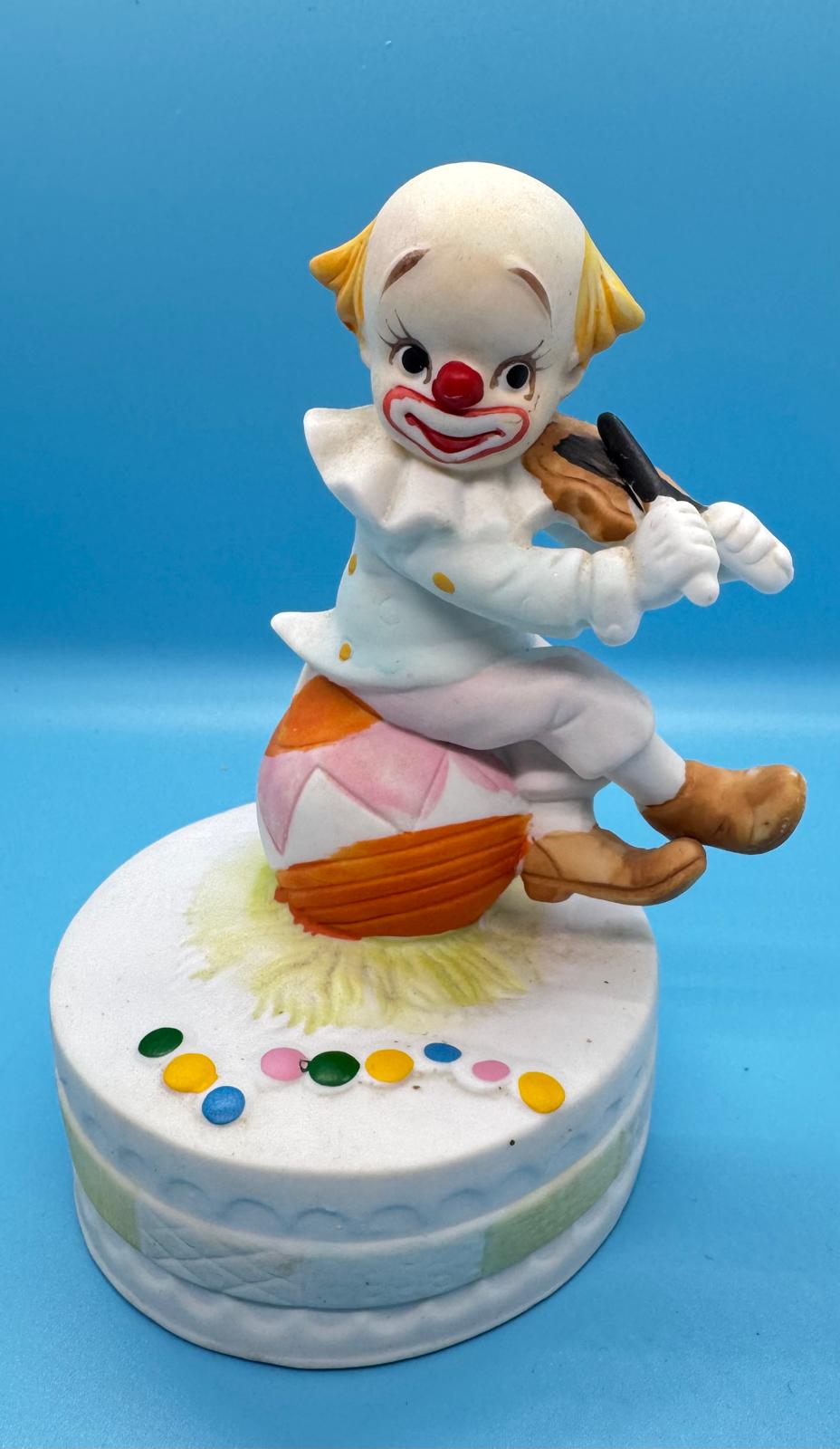 Harlequin Musical Mann Porcelana Esmaltada