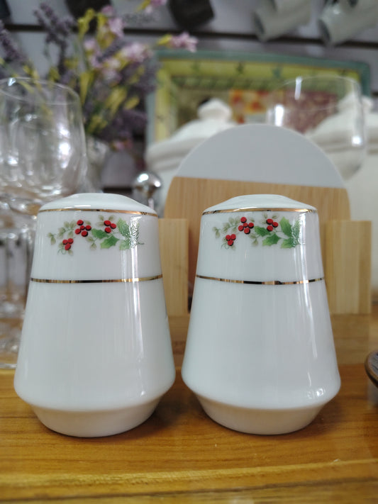 Salero y pimentero Navideño Set.