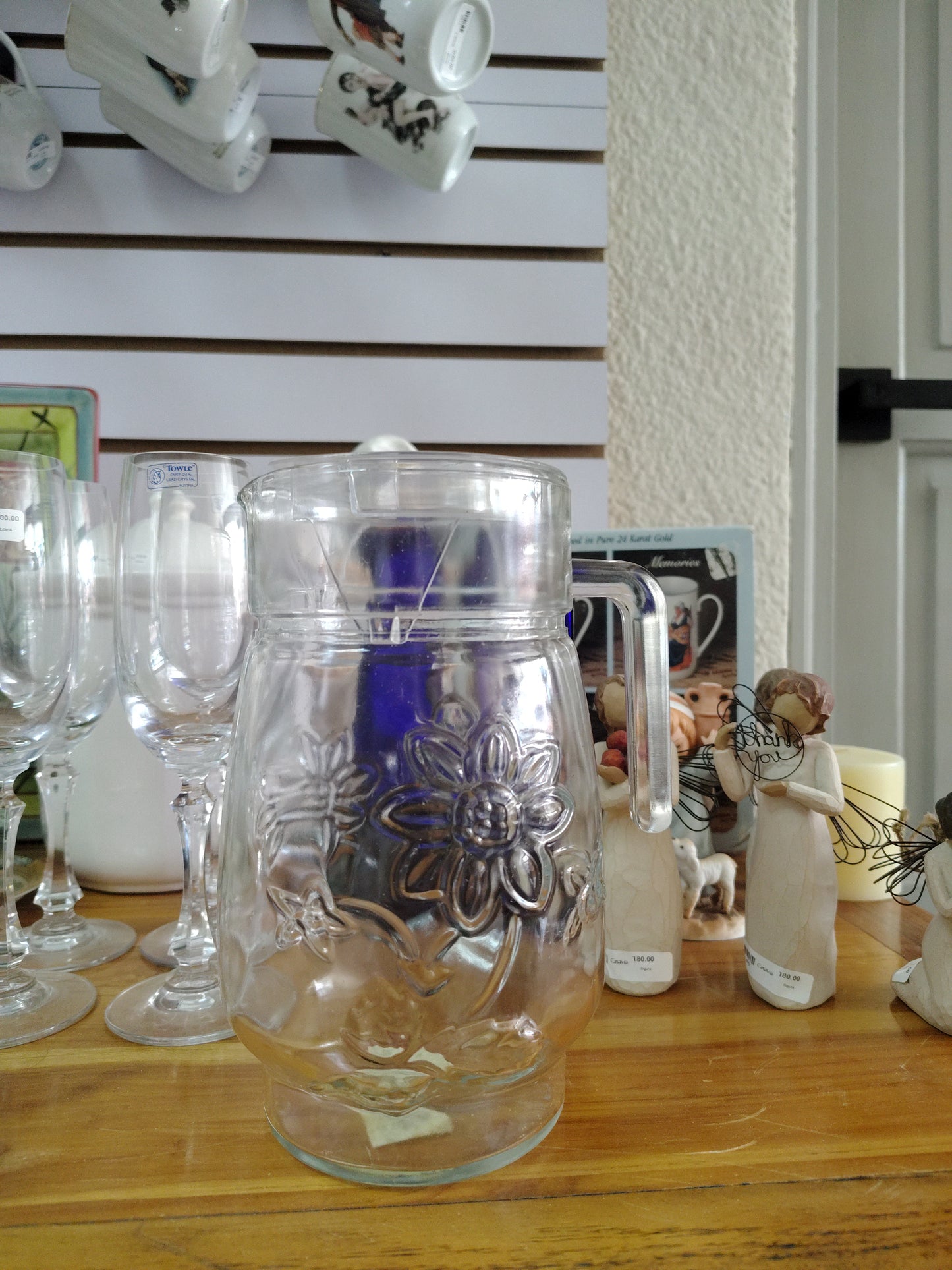 Pichel de cristal de 21 centímetros de alto