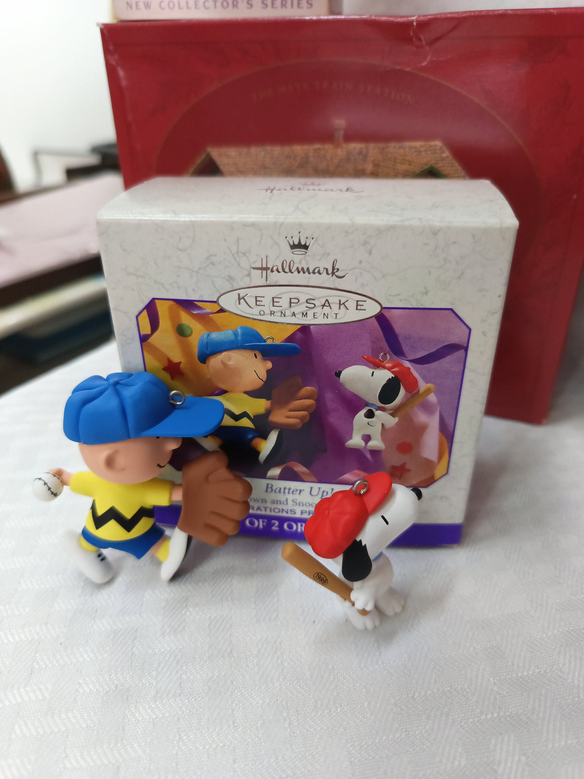 Adorno Navideño de la Colección KEEPSAKE Hallmark Charlie Brown
