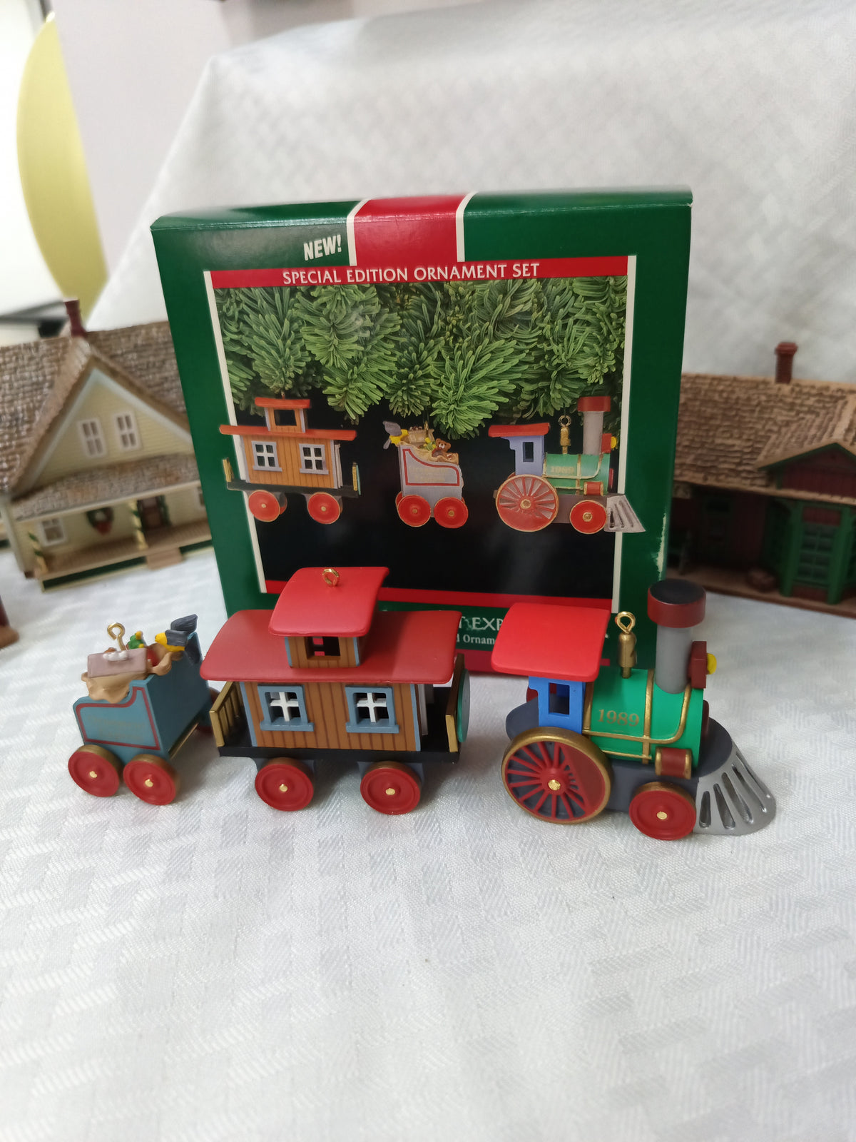 Adornó Navideño de la Colección KEEPSAKE Hallmark Miniaturas