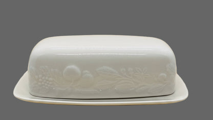 Mantequillera de porcelana