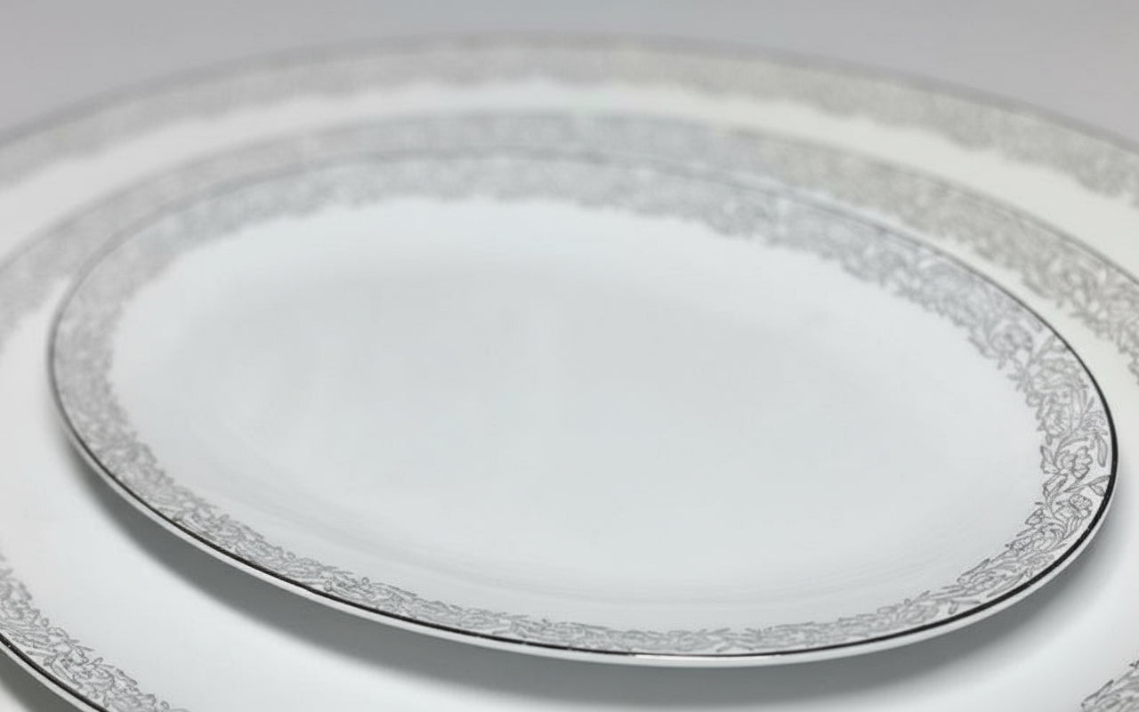 Vajilla de porcelana japonesa Arita – Diseño floral en gris plata