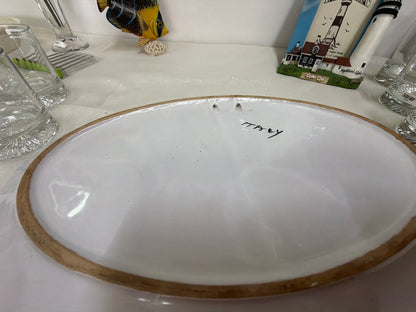 Plato ovalado Vietri Italy de cerámica pintado a mano, mide 41ócm x 29cm.