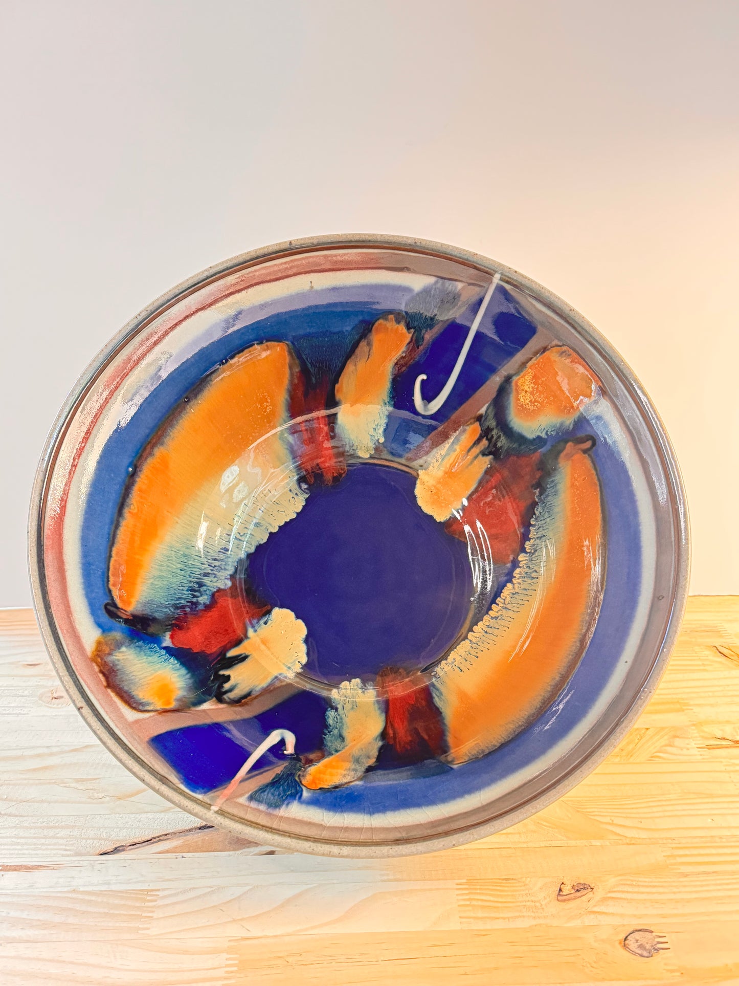 Bowl de cerámica hecho y pintado a mano 6” alto 14” de diámetro
