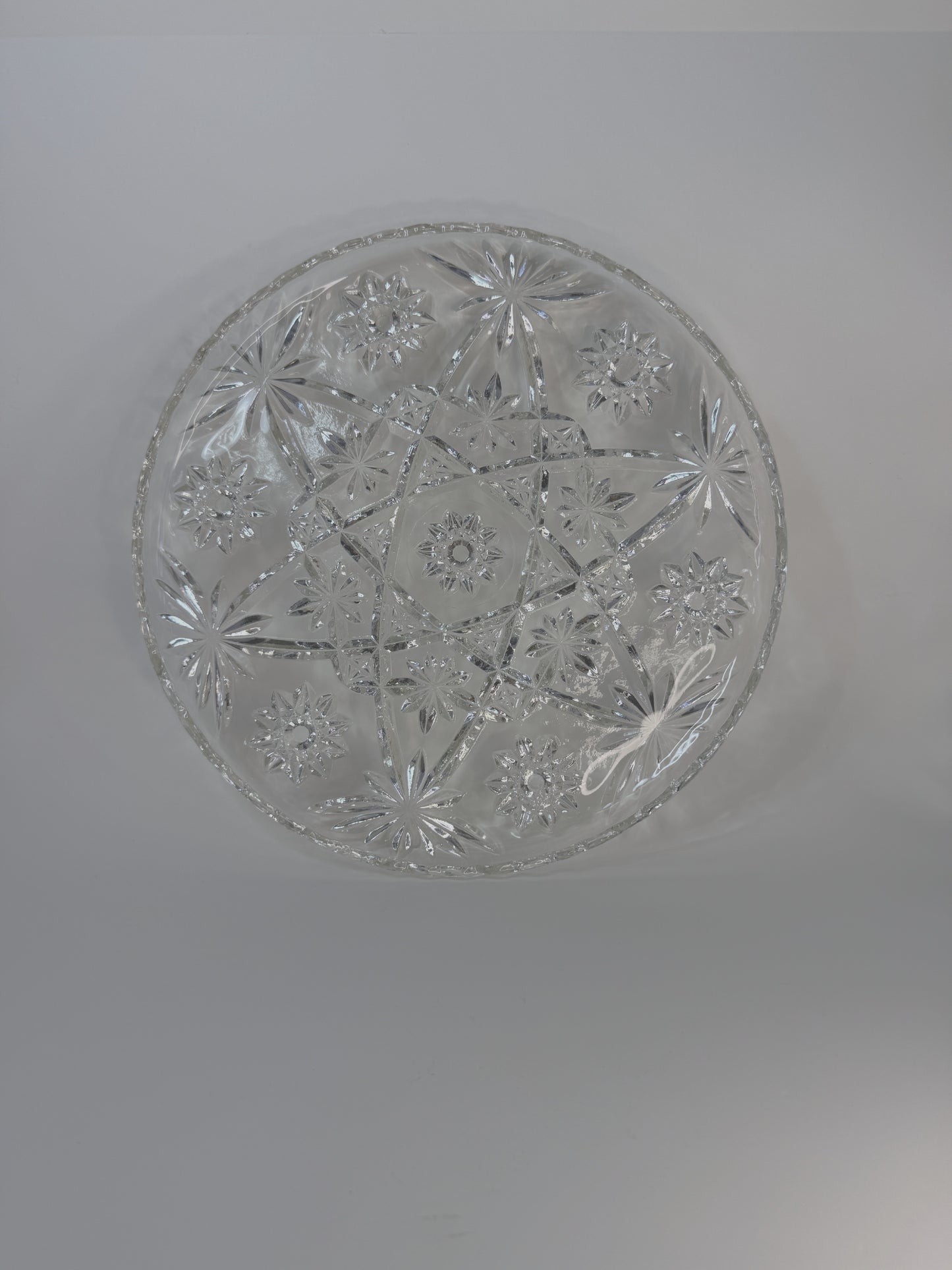 Plato de Vidrio Vintage con Motivos Estrella y Floral