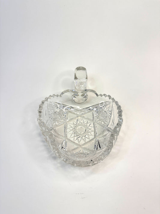 Decantador de Vidrio Tallado en Forma de Corazón