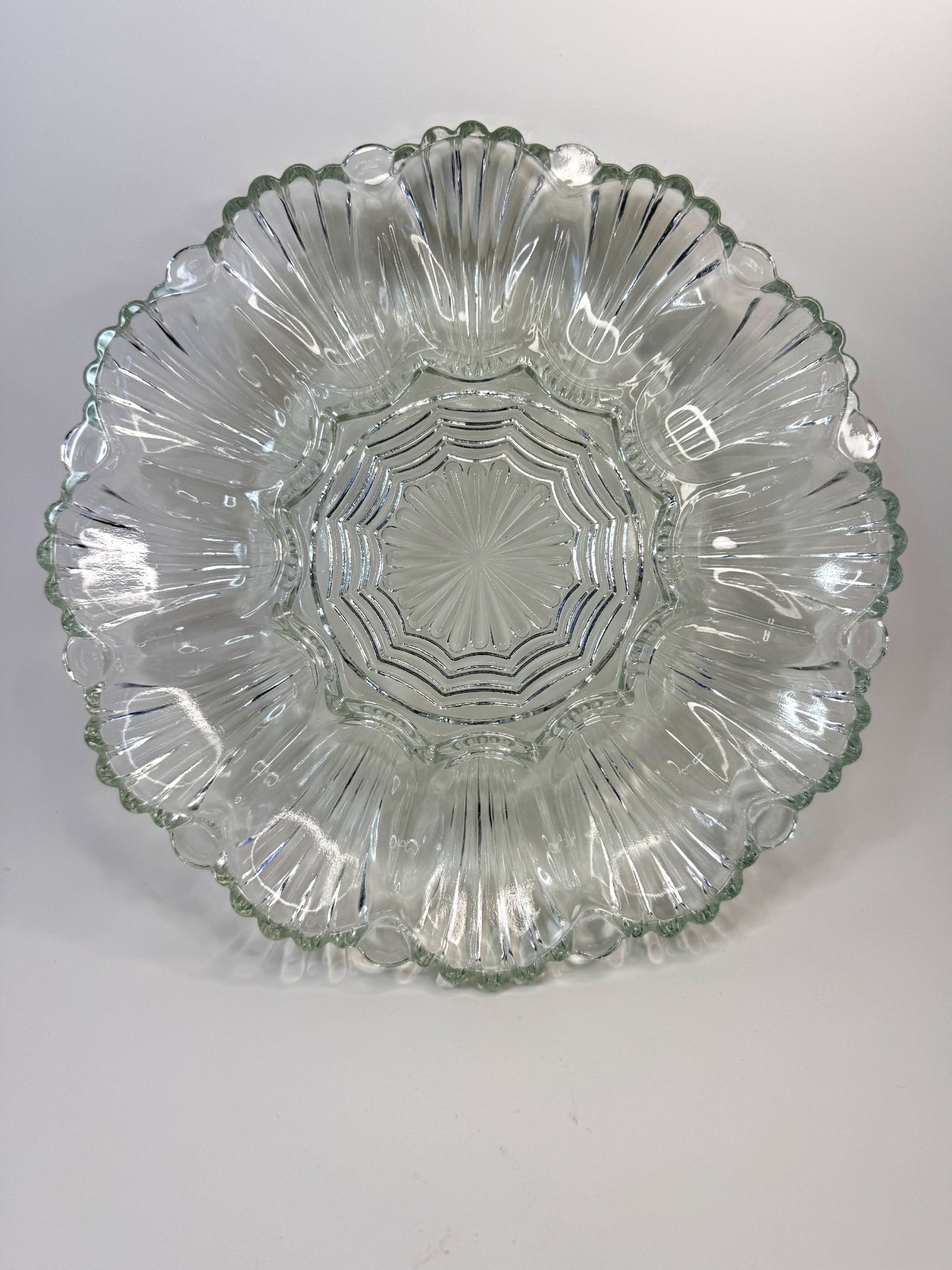 Plato de Vidrio Vintage con Borde Ondulado