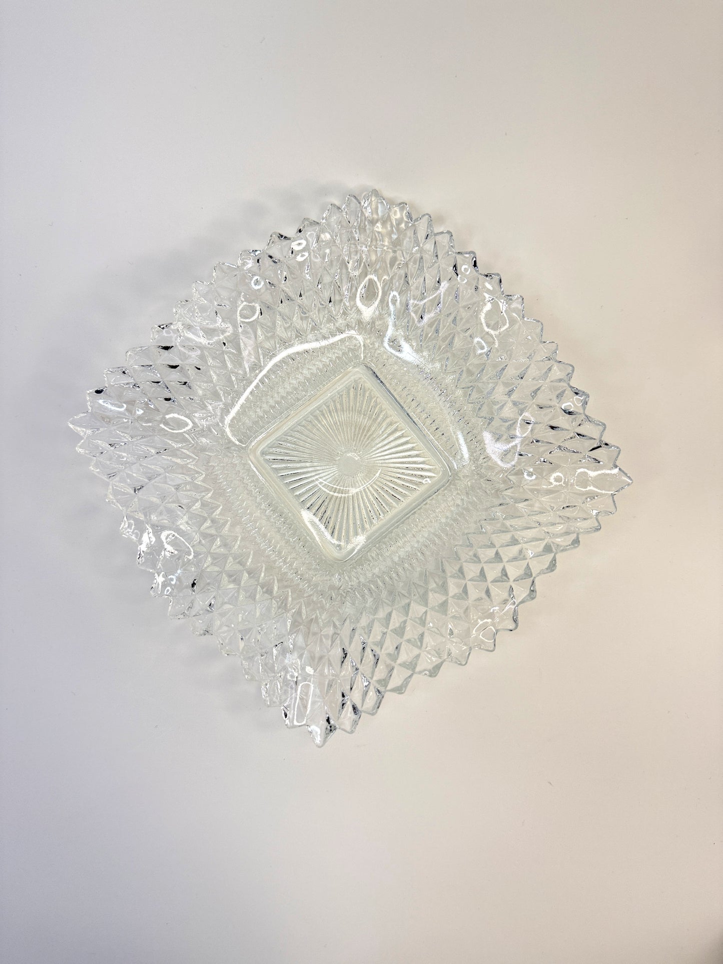 Plato Cuadrado de vidrio Tallado