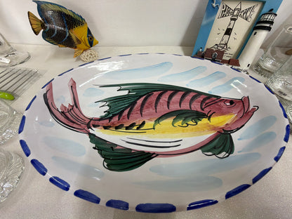 Plato ovalado Vietri Italy de cerámica pintado a mano, mide 41ócm x 29cm.
