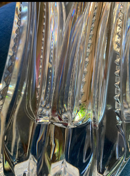 Florero Vincennes de cristal con 24% de plomo, elaborado por JG Durand en Arques, Francia.