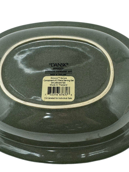 La fuente ovalada Dansk SIROCCO en color verde abeto mide 27 cm,