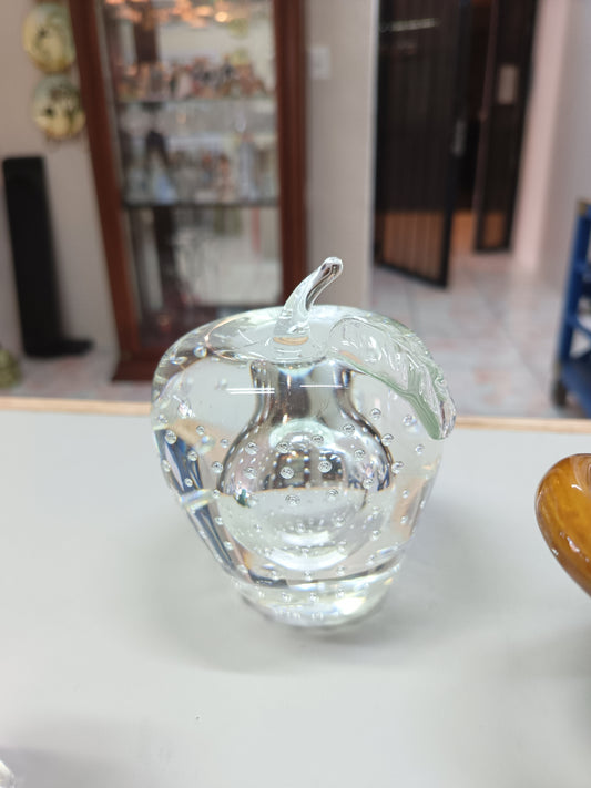Pisapapeles de manzana de vidrio artístico