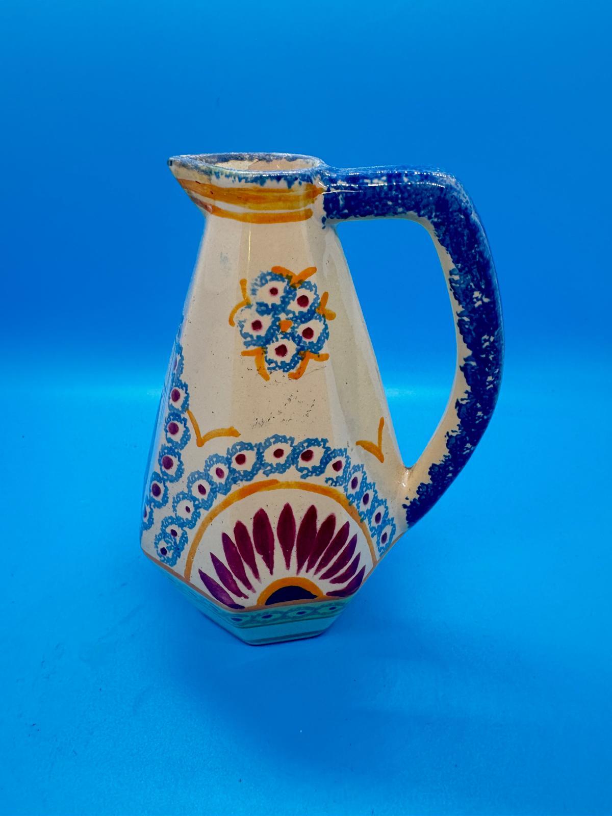 Jarra pintada a mano