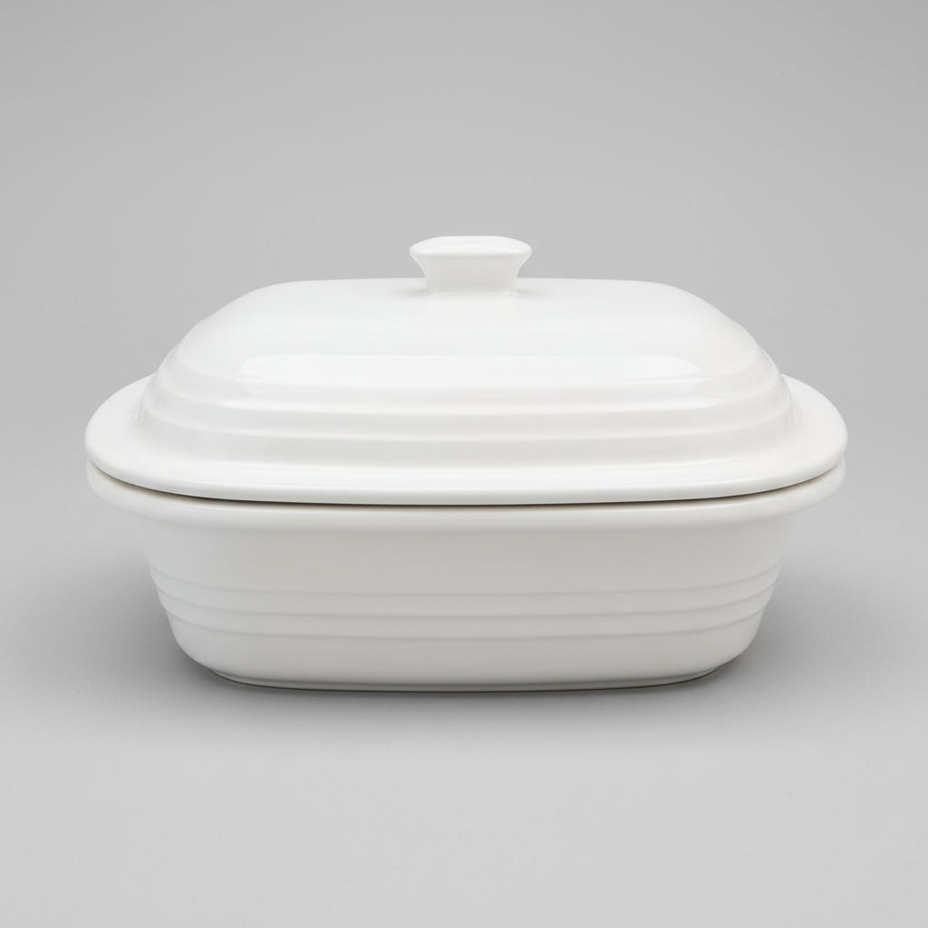 Cazuela de piedra cerámica – Pampered Chef con tapa incluida Forma rectangular / exterior blanco satinado / interior sin esmaltar