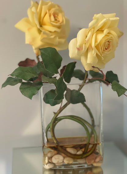 Composición Floral Elegante