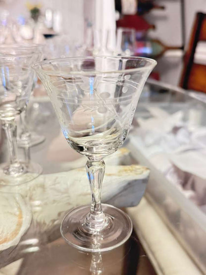 Copa Cordial Willow Moon - Pioneer Glass Co.