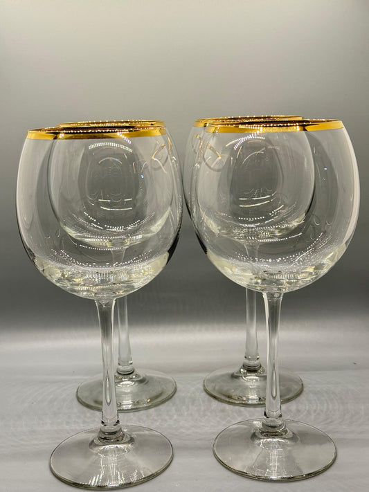 Set de 4 Copas de Vino con Borde Dorado – Cristal Decorativo
