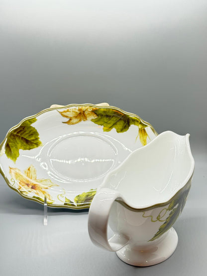 Salsero con plato base Williams-Sonoma (Gravy Sauce)