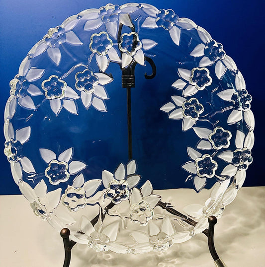 Plato Decorativo de Vidrio con Relieve Floral