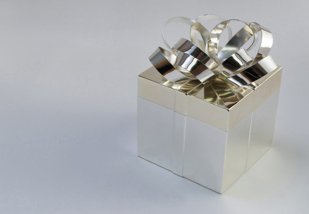 Caja decorativa – con diseño de regalo