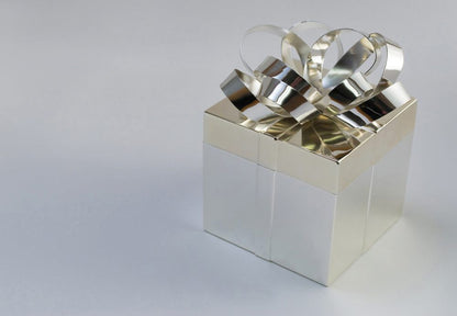 Caja decorativa – con diseño de regalo