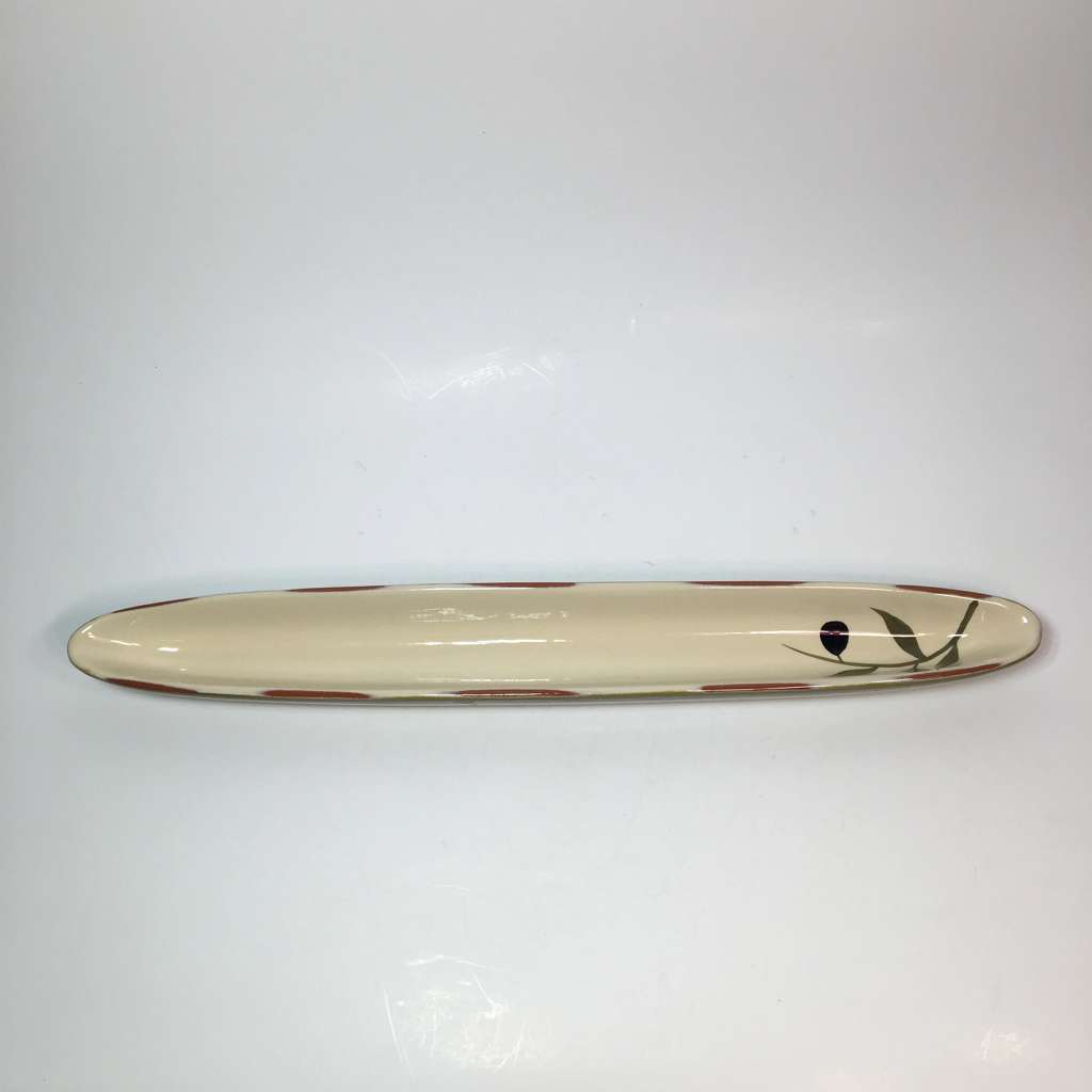 Plato cerámico largo –para servir olivas, frutos secos.