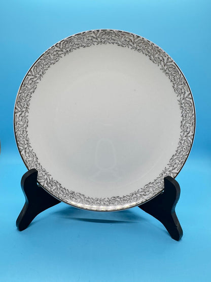 Vajilla de porcelana japonesa Arita – Diseño floral en gris plata