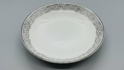 Vajilla de porcelana japonesa Arita – Diseño floral en gris plata