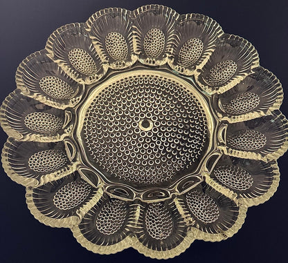 Plato de Vidrio Vintage con Borde Ondulado