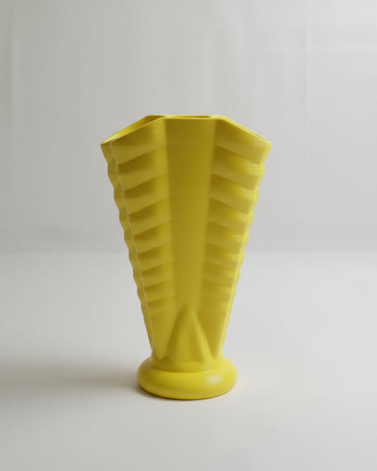 Arreglo floral con Jarrón Vintage Shawnee USA 809 – Amarillo con Líneas Deco