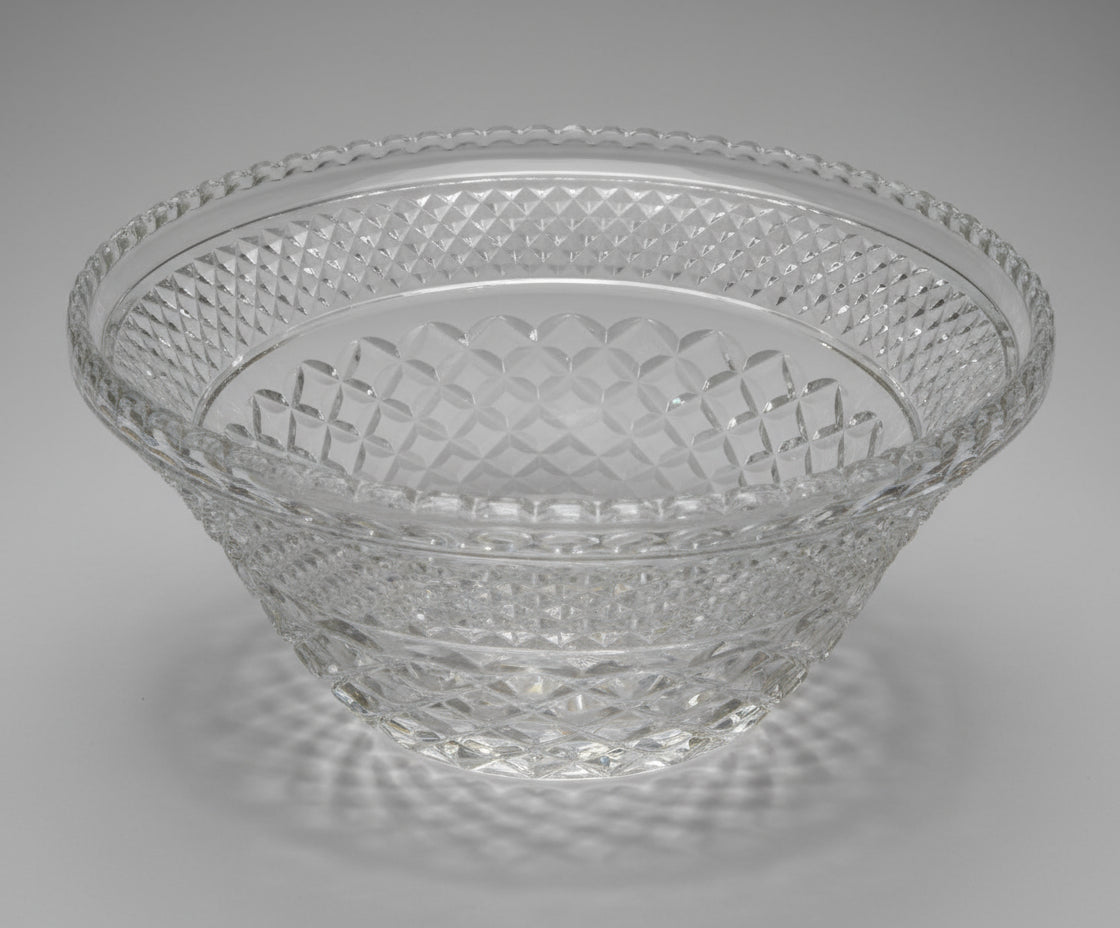 Tazón de vidrio prensado de la colección Wexford de Anchor Hocking.