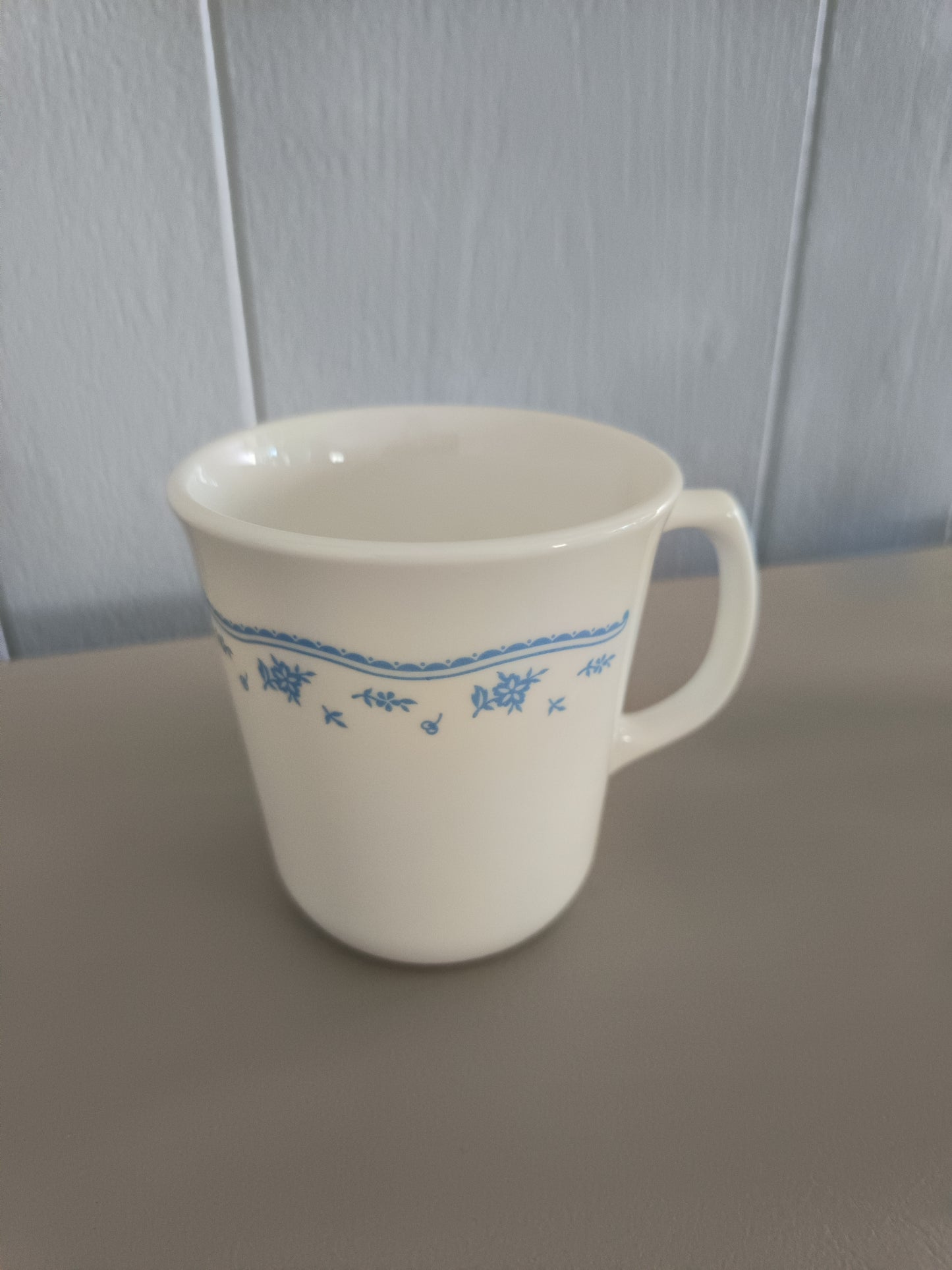 La taza "Morning Blue" de Corelle Corning