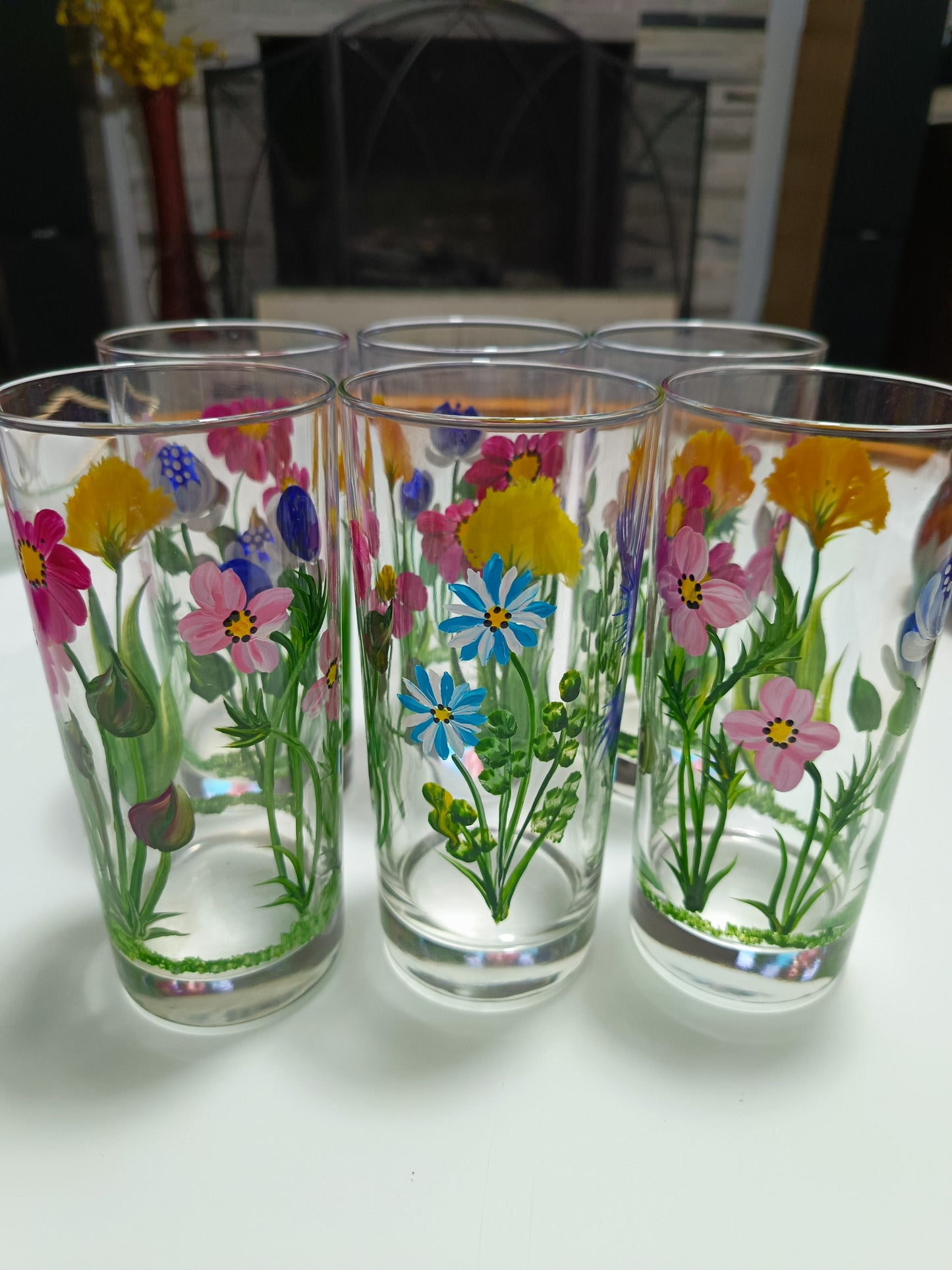 Set Pichel y  6 vasos pintados a mano.