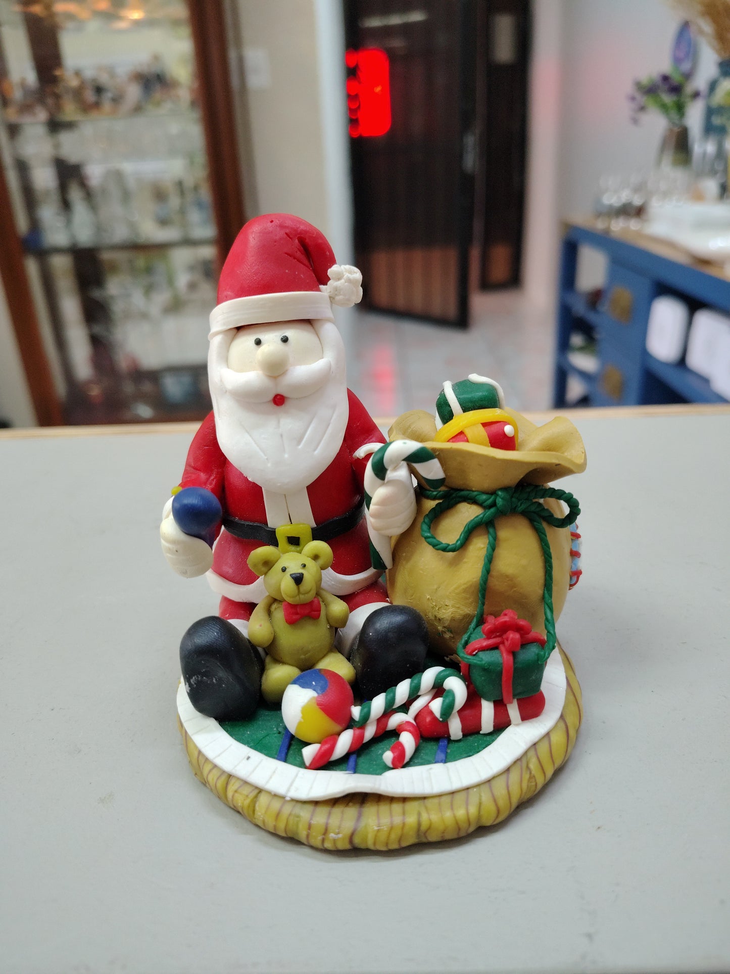 Figura Navideña (Santa Con Regalos ideal para decorar tu pastel )