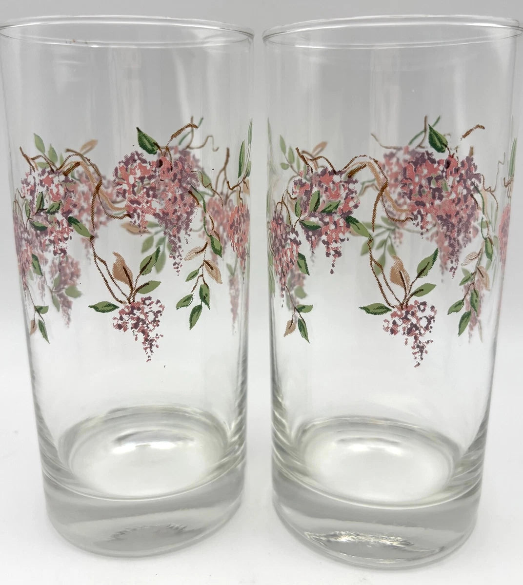 El set de 7 vasos Corelle Wisteria es ideal para el servicio de agua, capacidad 16oz.
