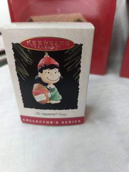 Adornó Navideño de la Colección KEEPSAKE Hallmark Snoopy.