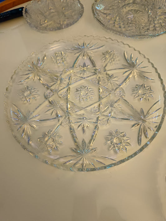 Bandeja o Plato de servir de vidrio transparente Anchor Hocking con patrón "Star of David" o estrella. 35 cm diámetro.