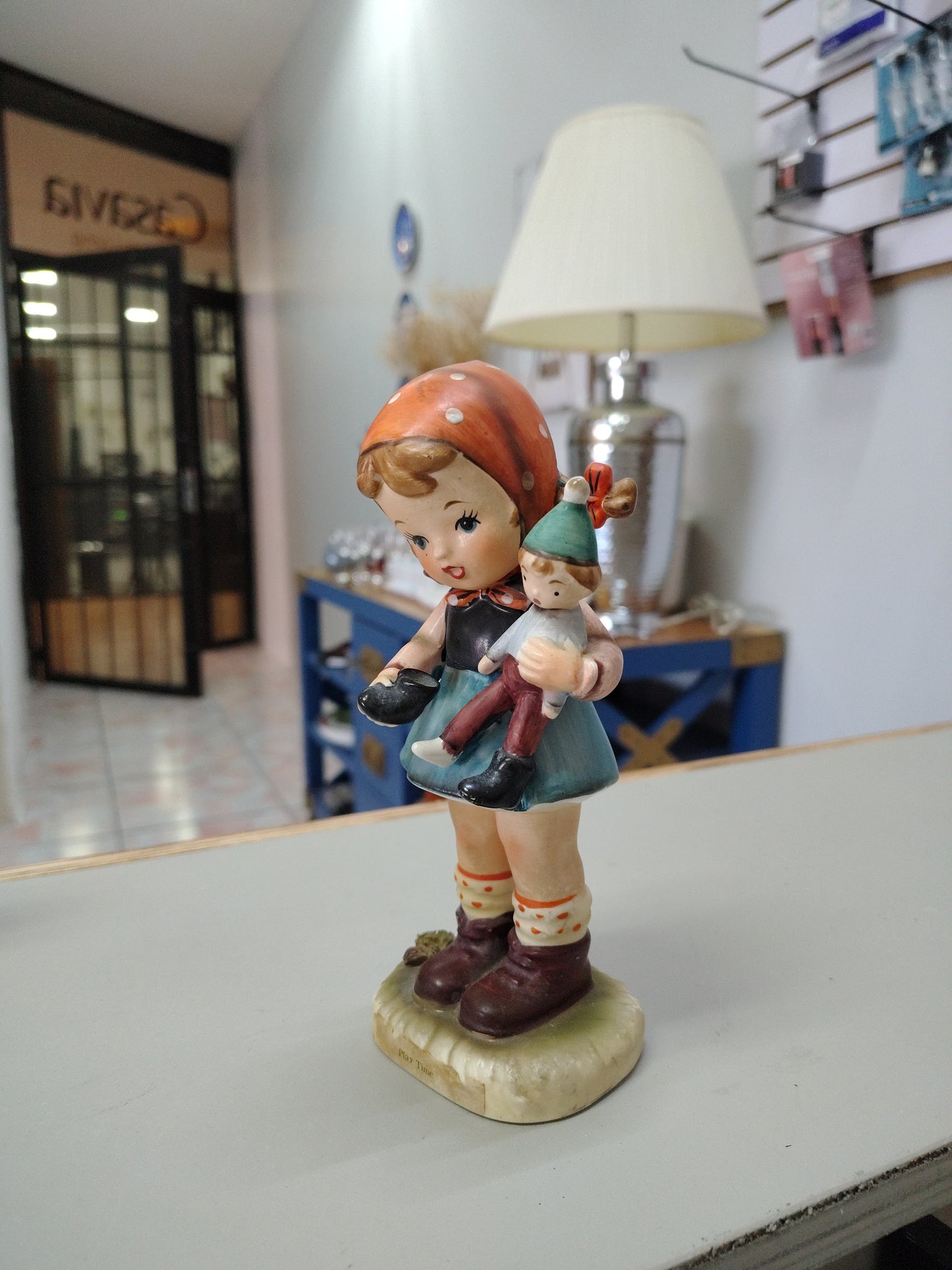 Muñequita de porcelana