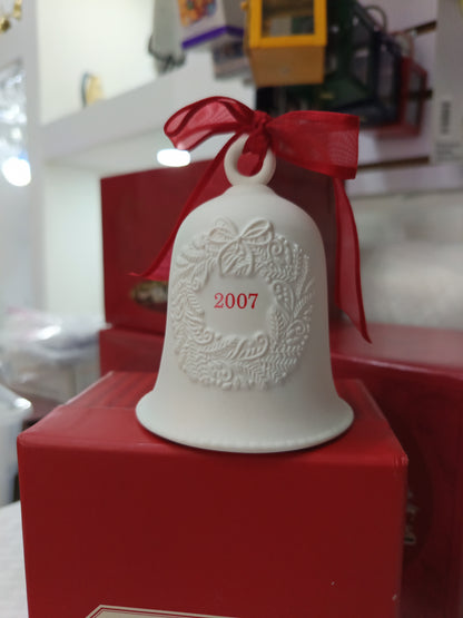 Adornó Navideño de Colección Hallmark (Campana de porcelana