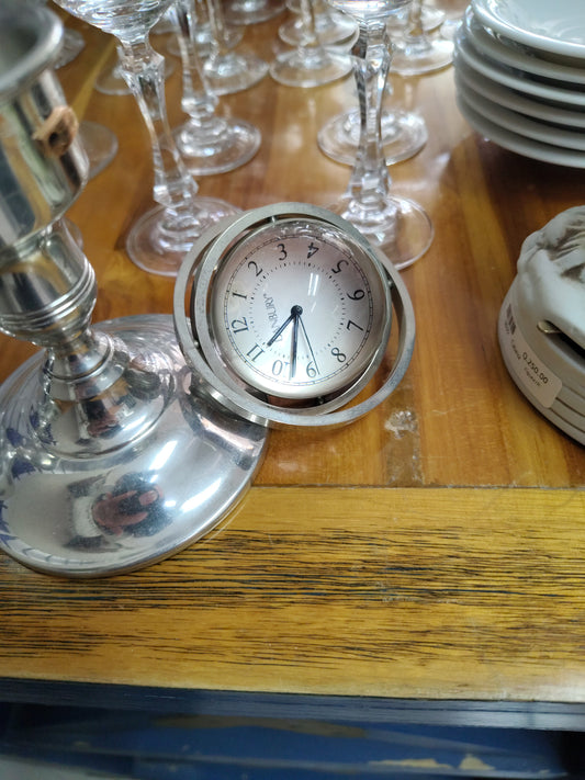 Reloj de escritorio