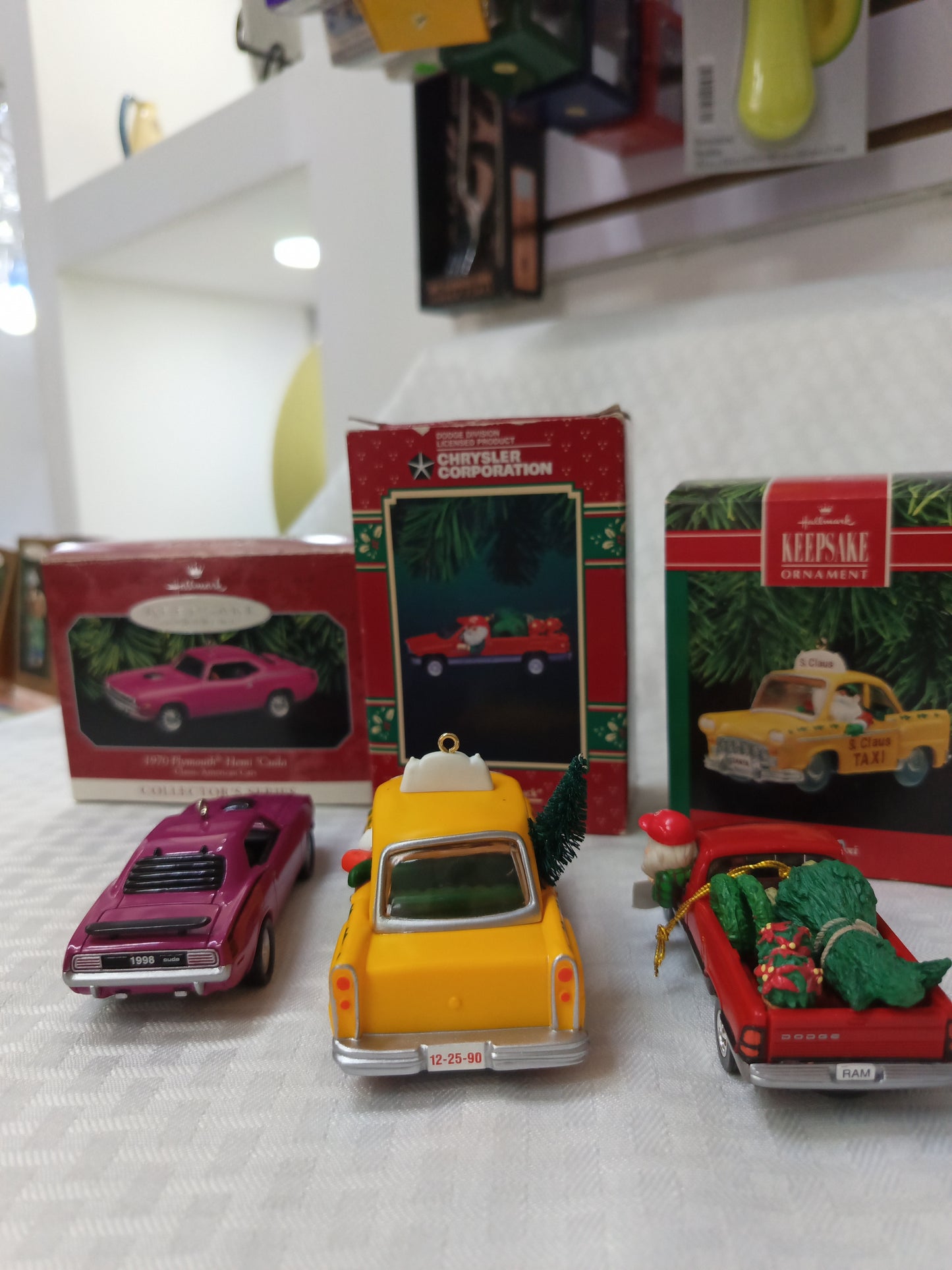 Adornó Navideño de la Colección KEEPSAKE Hallmark Auto Clásico