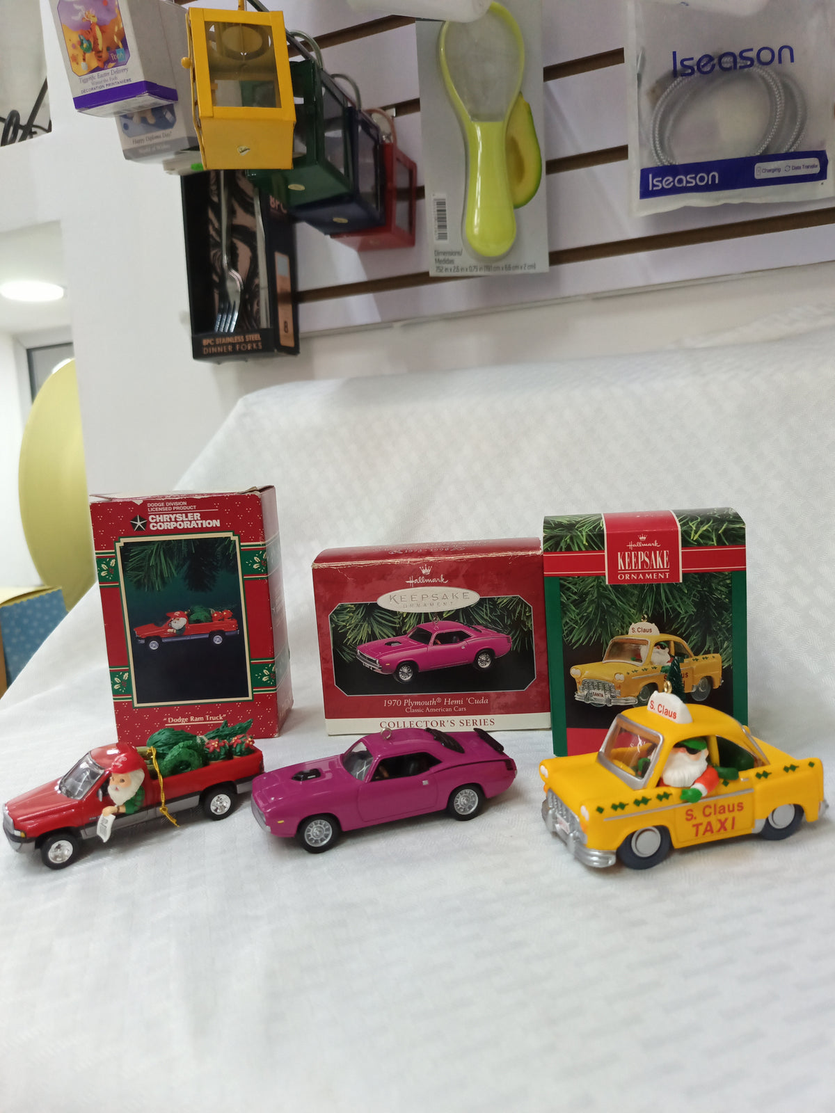 Adornó Navideño de la Colección KEEPSAKE Hallmark Auto Clásico