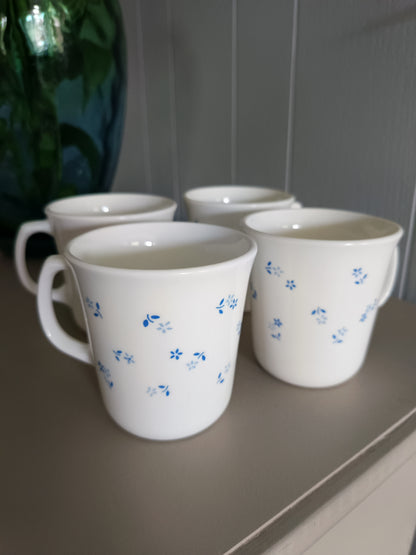 La taza Corning Corelle "Provincial Blue"