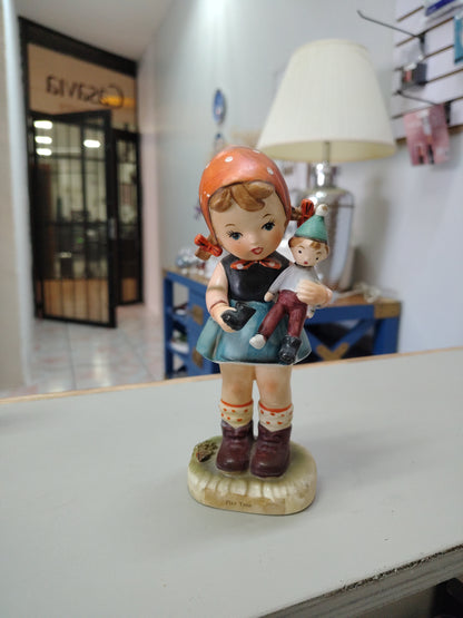 Muñequita de porcelana