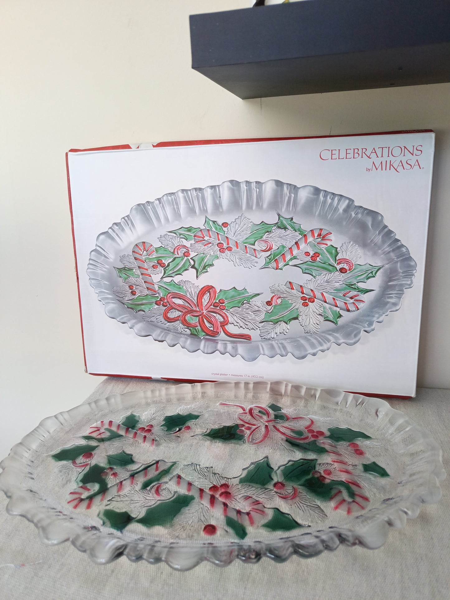 Plato de Crystal MIKASA 17"  (43.2cm.)