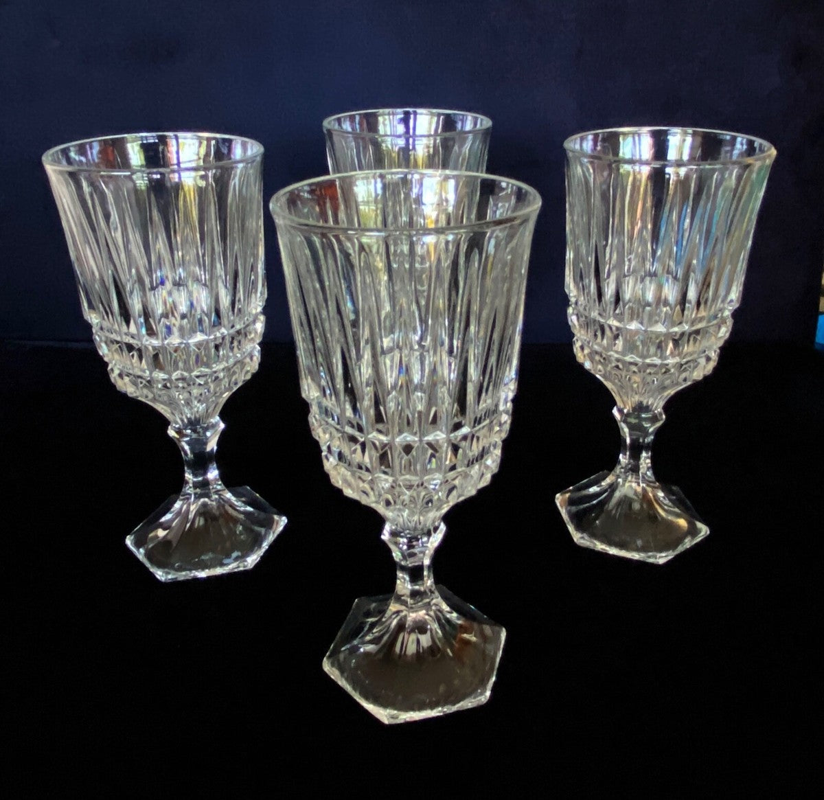 Vintage Fostoria Heritage Crystal Wine glass 6 1/8 tall Set of 4