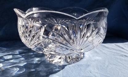Bowl de cristal American Brillant Cut Glass presenta un diseño vintage de Noritake Hampton, fabricado en Alemania.