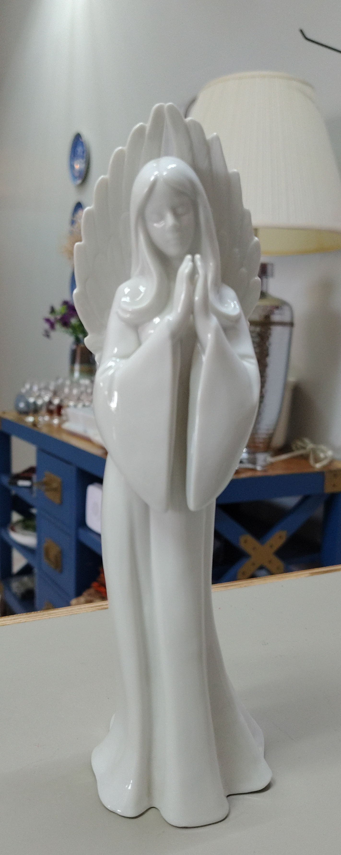 Angel de porcelana